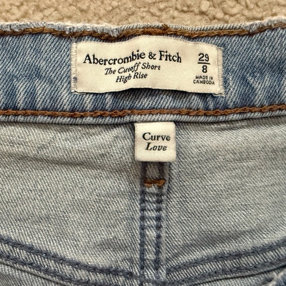 Abercrombie Curve Love Shorts - Picture 1 of 3